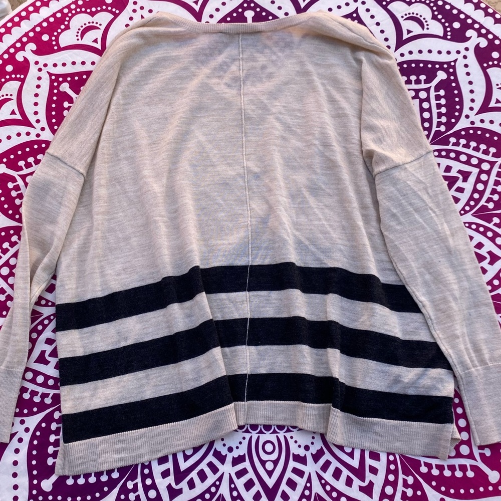 Striped Loft Top - Picture 6 of 8